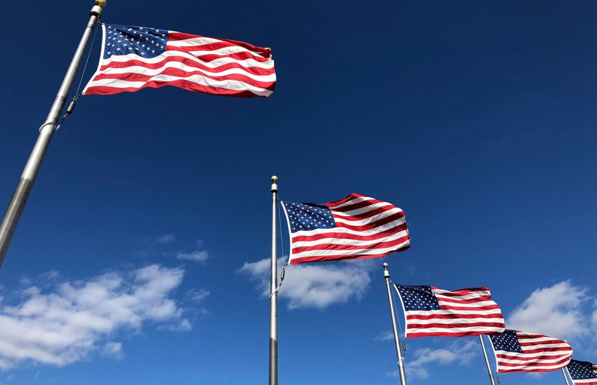 PIB dos EUA sobe 3,2% no 4TRI23, mostra segunda leitura