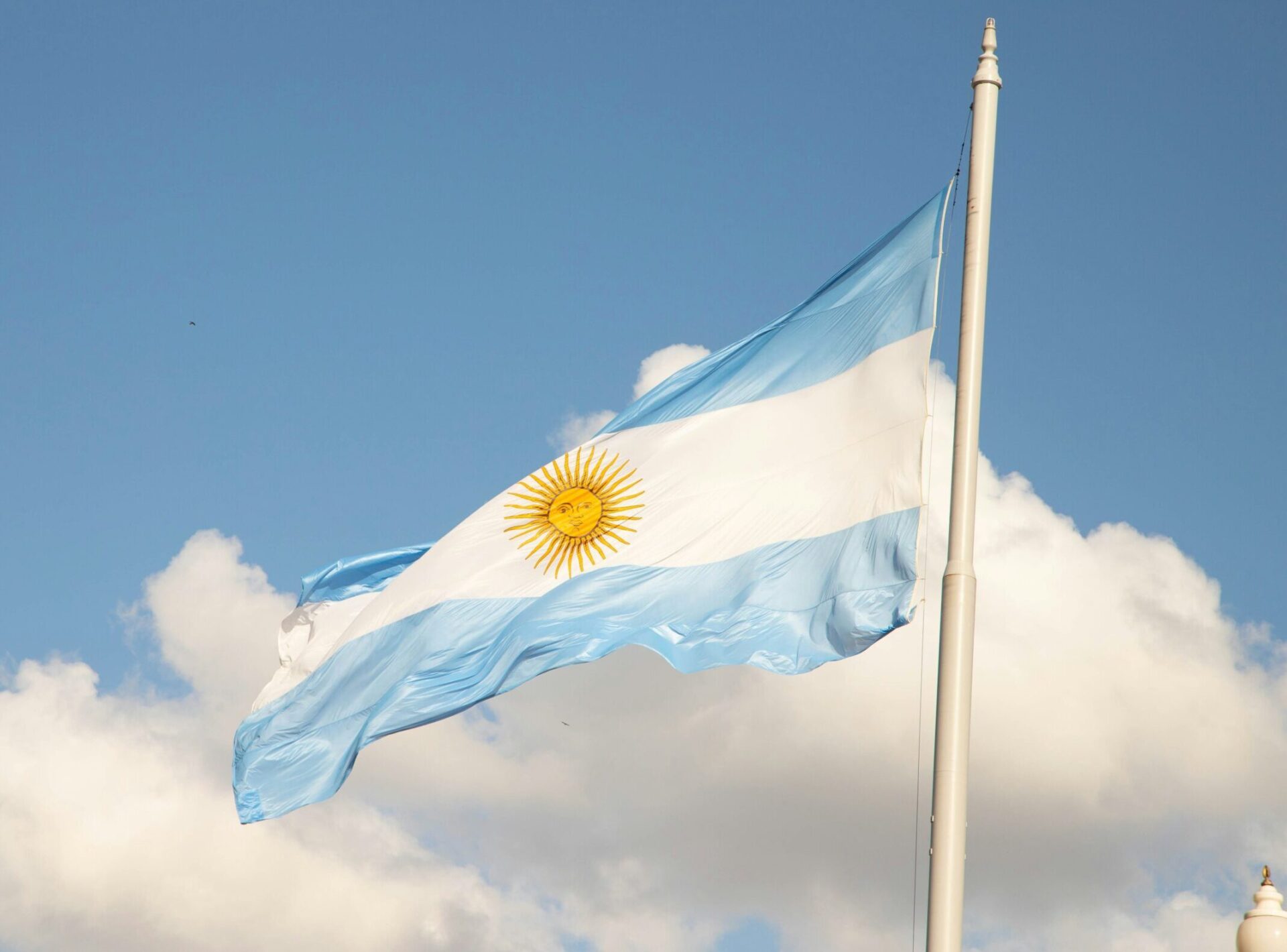 Argentina registra novo superávit em 2024