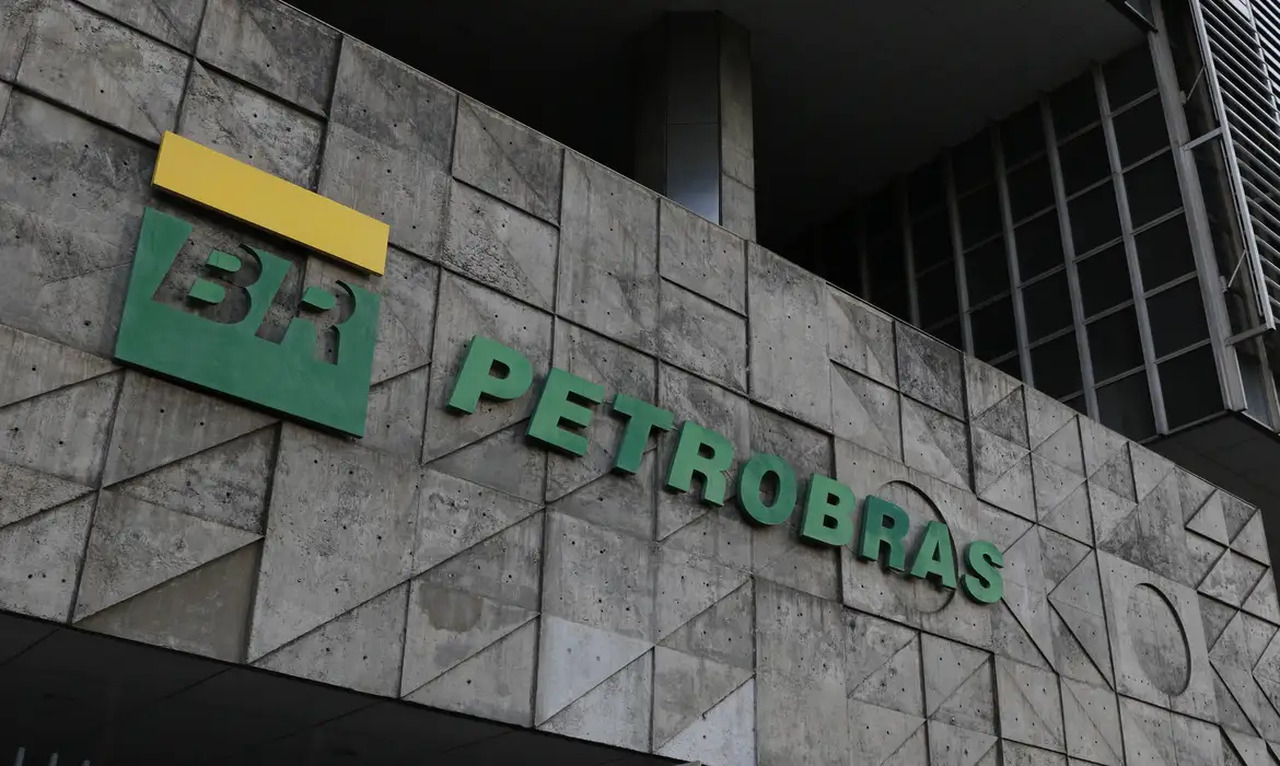 Petrobras (PETR3; PETR4) nega informação sobre dividendos em NY