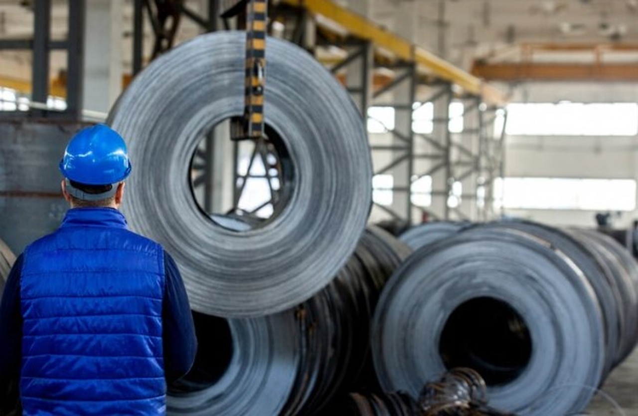 Produção industrial recua 1,6% em janeiro após alta em dezembro