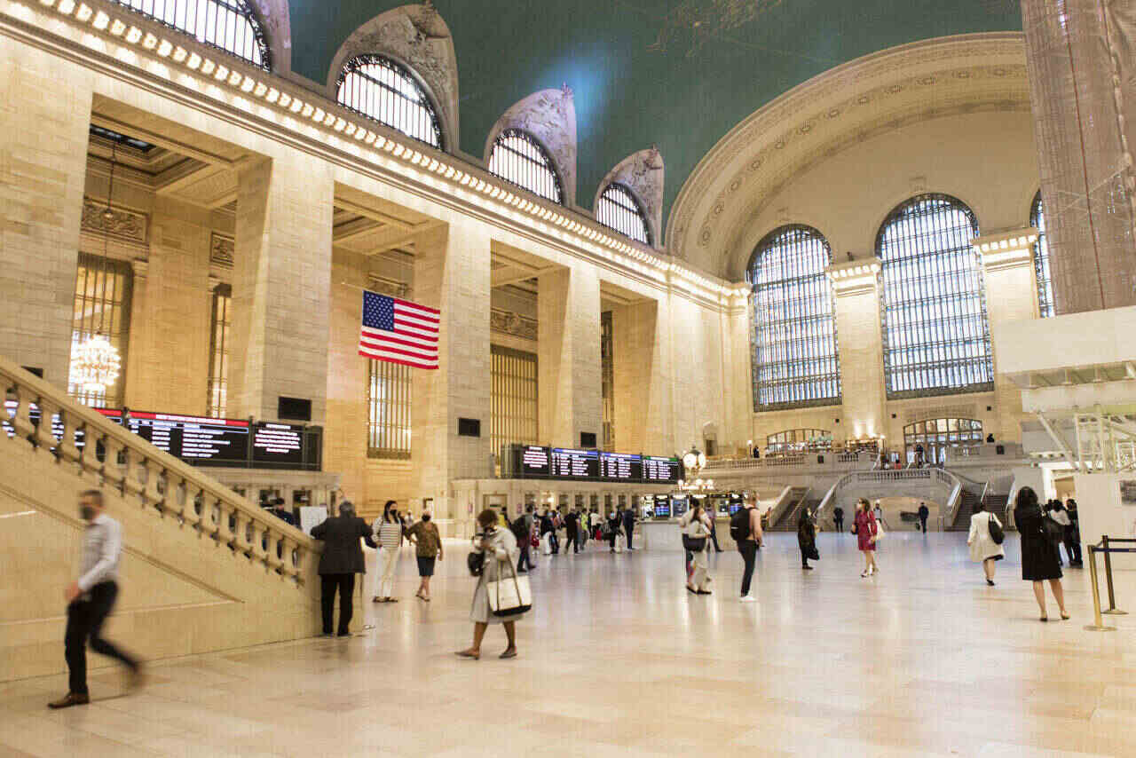 Sentimento do consumidor nos EUA sobe a 79,4 em março, mostra Universidade de Michigan