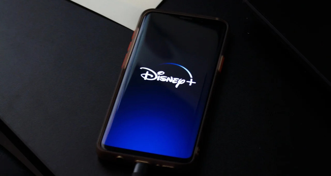 Disney vai travar o compartilhamento de senhas a partir de junho