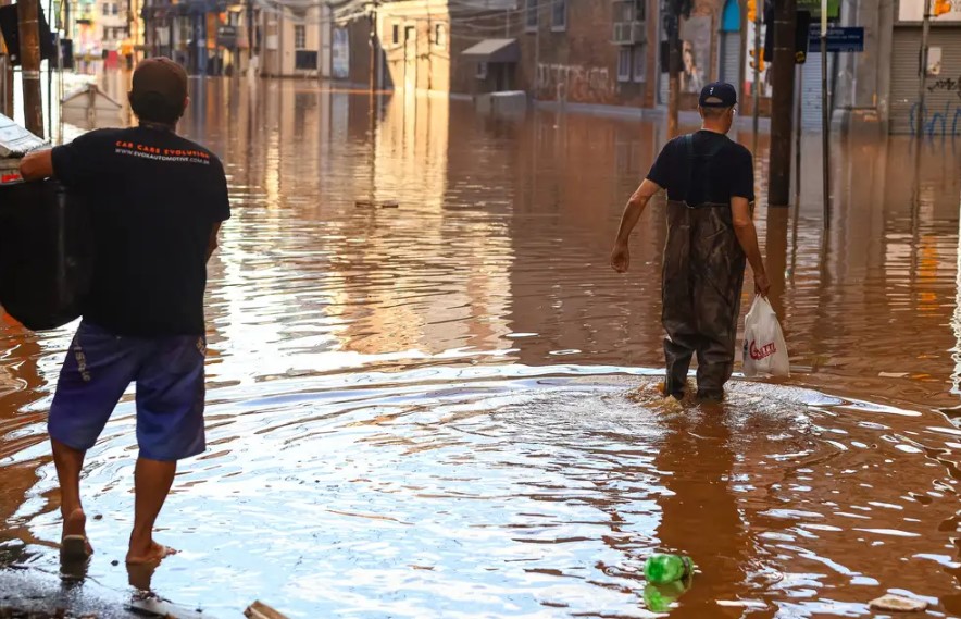 Lula propõe ajuda ao Rio Grande do Sul fora do teto de gastos