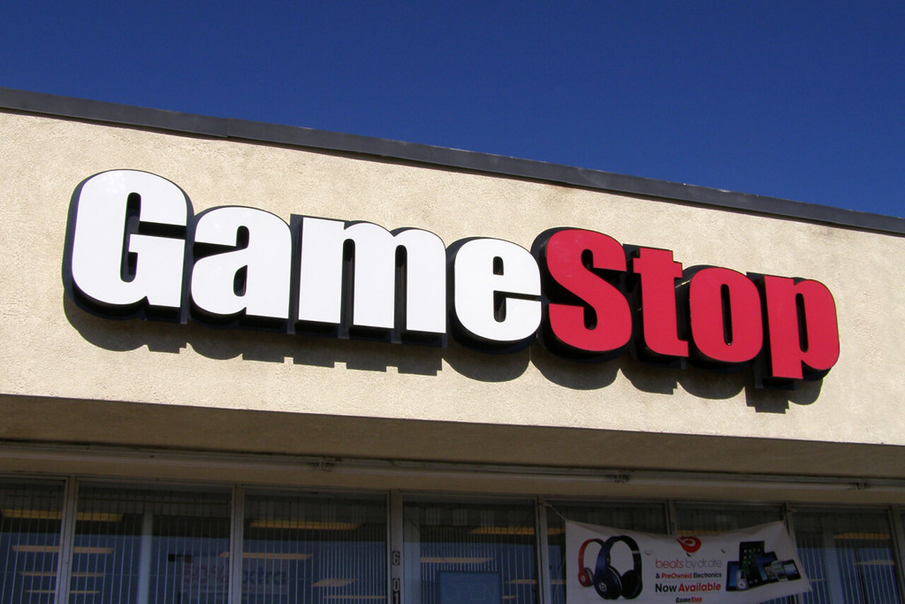 Ações da GameStop disparam após influenciador ressurgir em rede social