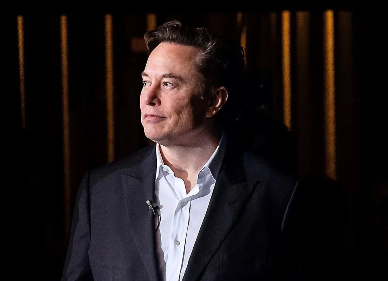 Musk é processado por uso de informação privilegiada
