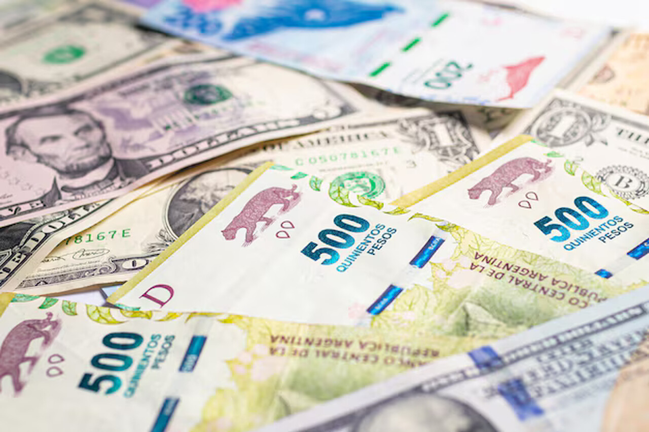 Dólar “blue” na Argentina segue em alta e atinge nova máxima histórica