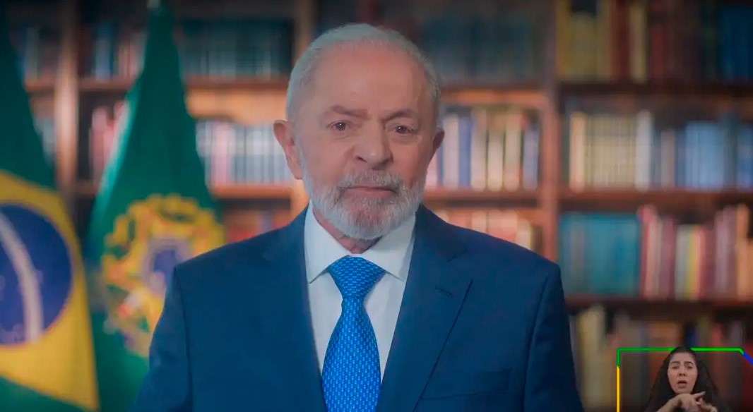 Lula faz balanço do governo e cita responsabilidade fiscal