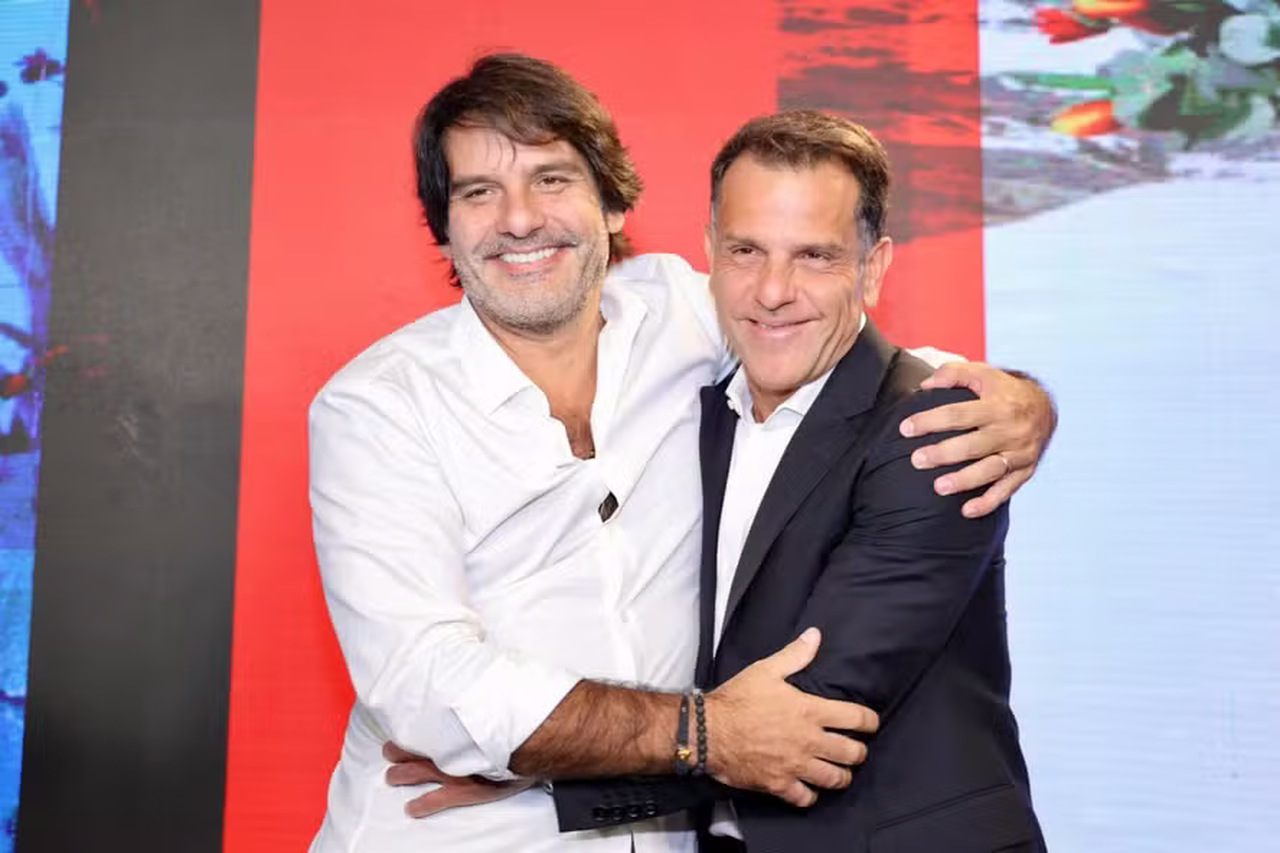 Arezzo e Soma: ações AZZA3 estreiam em alta na bolsa