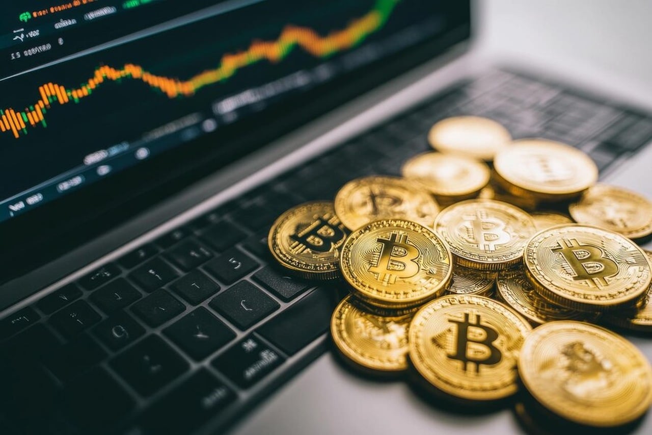 Quem são os investidores de criptomoedas? Estudo revela perfil