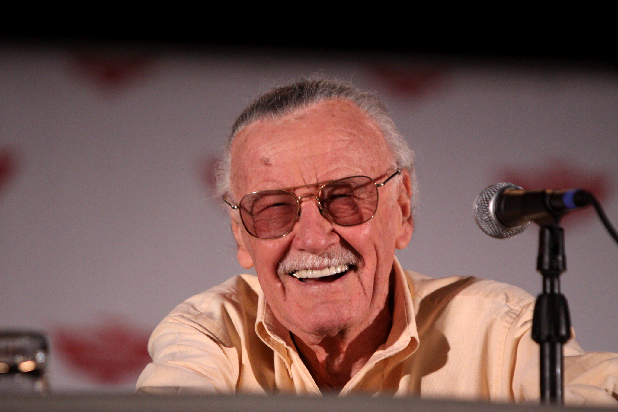 Mansão de Stan Lee está à venda por US$ 8,8 milhões