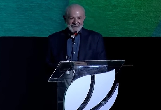 Lula projeta crescimento de 4% em 2024 e ironiza críticas do mercado