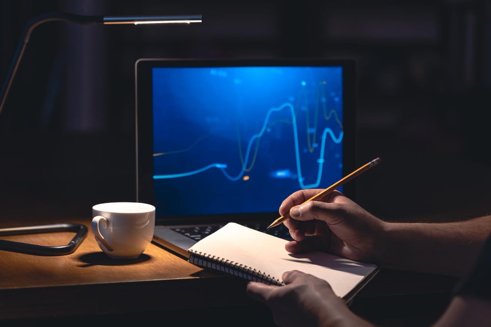 Confira 10 ações para investir antes do fim do ano