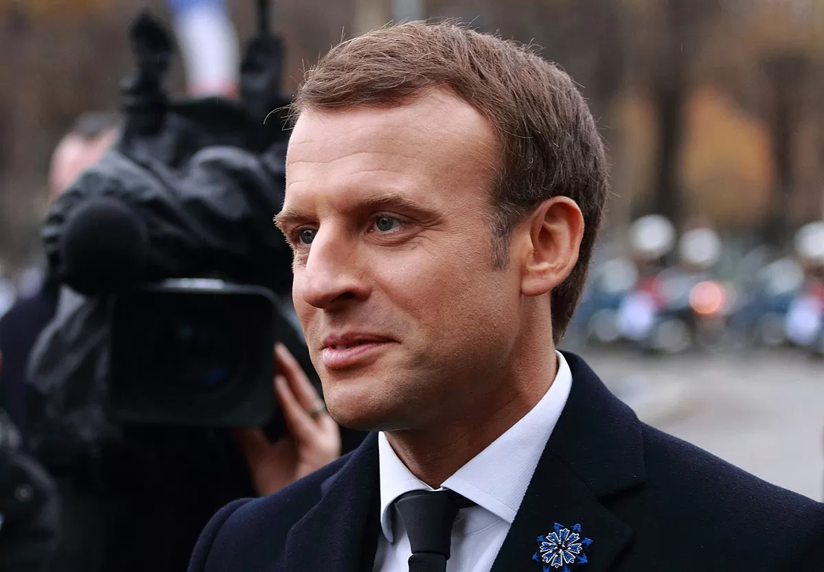 França: Macron descarta renúncia e anuncia premiê nos próximos dias