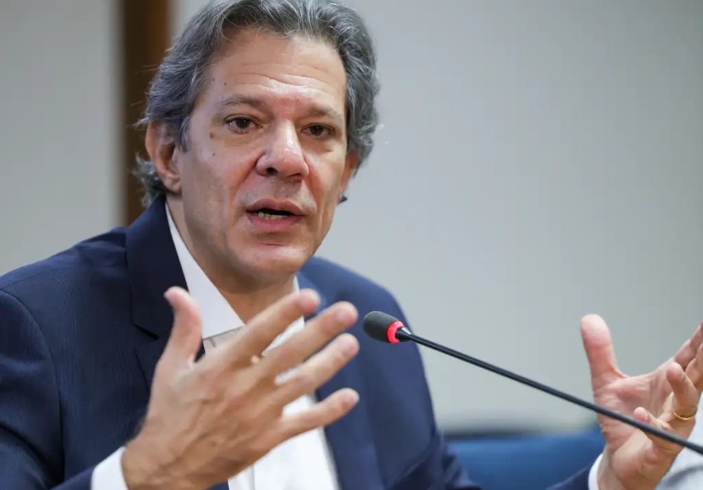 Governo quer triplicar oferta de crédito consignado a trabalhadores