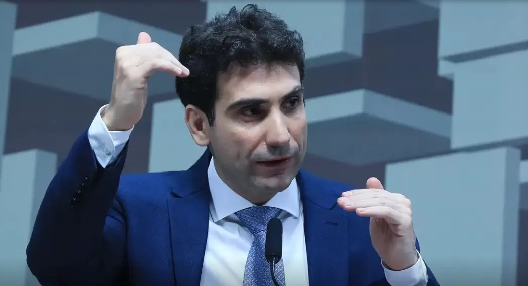 Copom sobe Selic a 13,25% na primeira reunião comandada por Galípolo