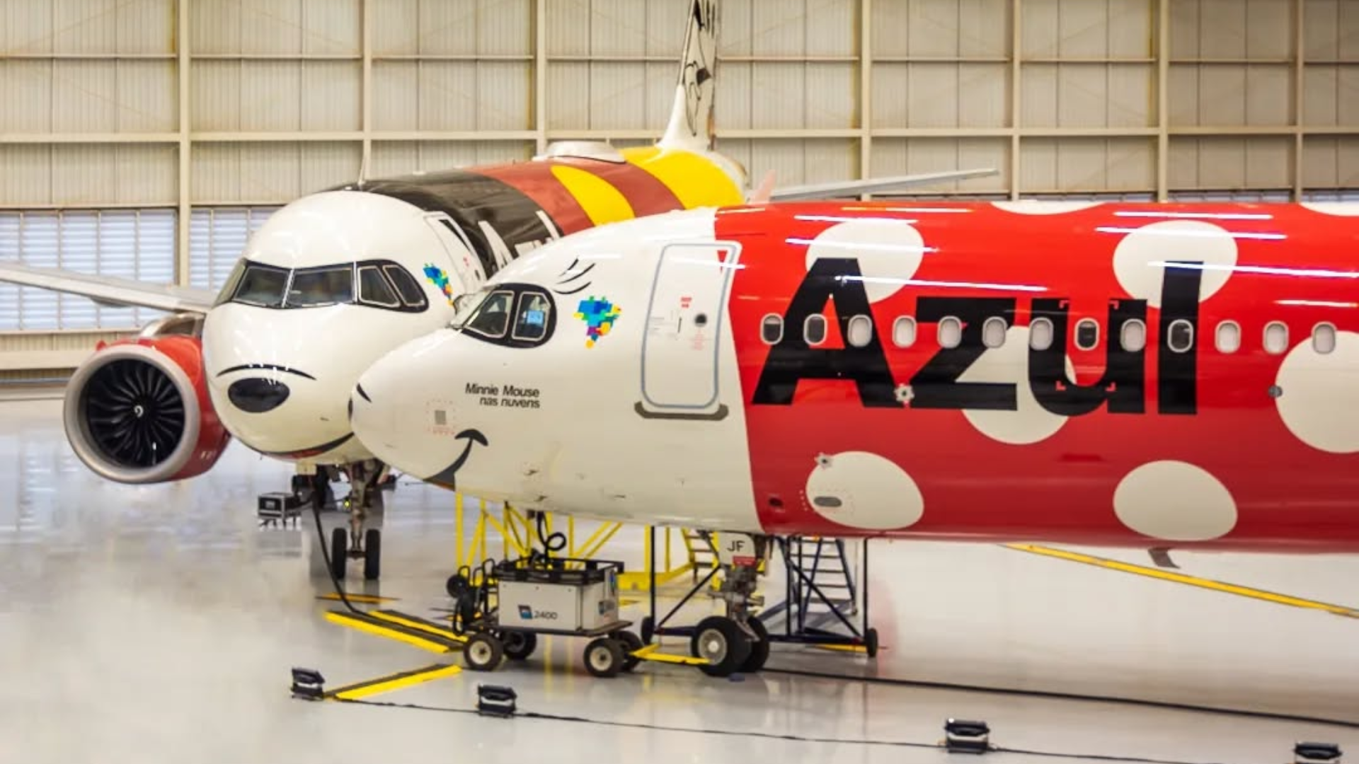 Azul registra prejuízo líquido de R$ 3,9 bi no 4TRI24, revertendo lucro do ano anterior