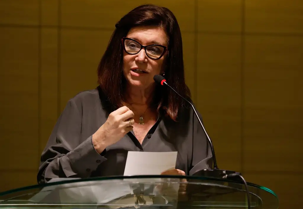 Presidente da Petrobras diz que prejuízo é resultado da variação cambial