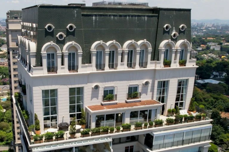 Triplex de Luciana Gimenez será leiloado nos Estados Unidos pela Sotheby’s