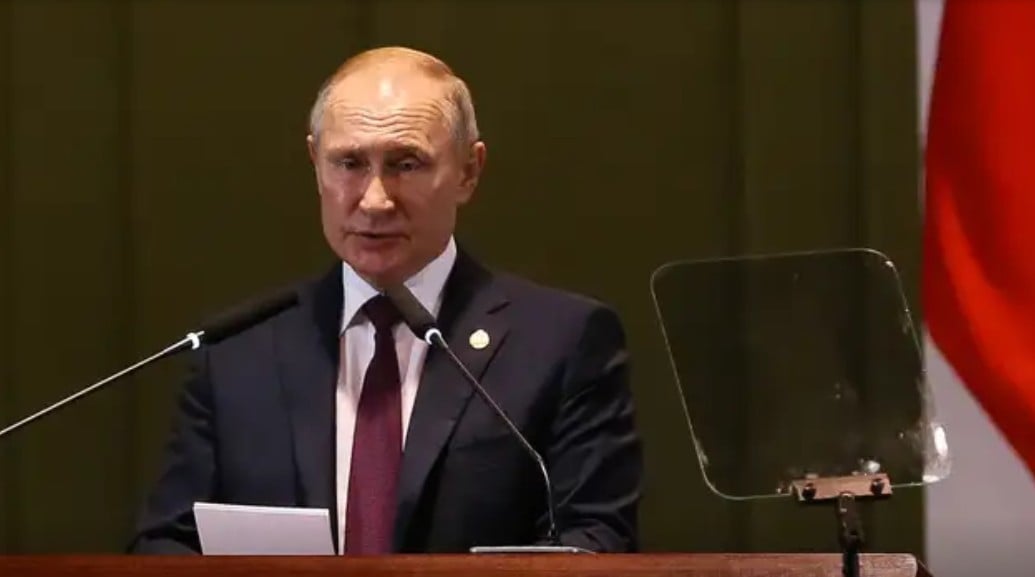 Trump negocia com Putin o fim da guerra na Ucrânia