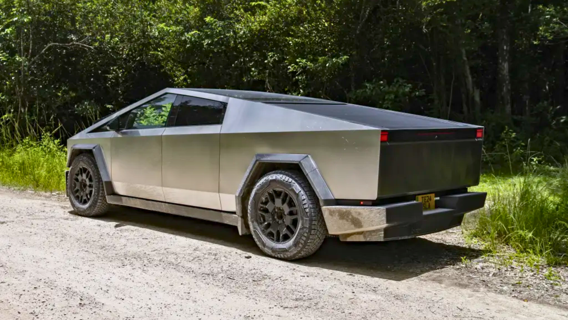 Tesla perde mais de 50% de seu valor de mercado desde dezembro