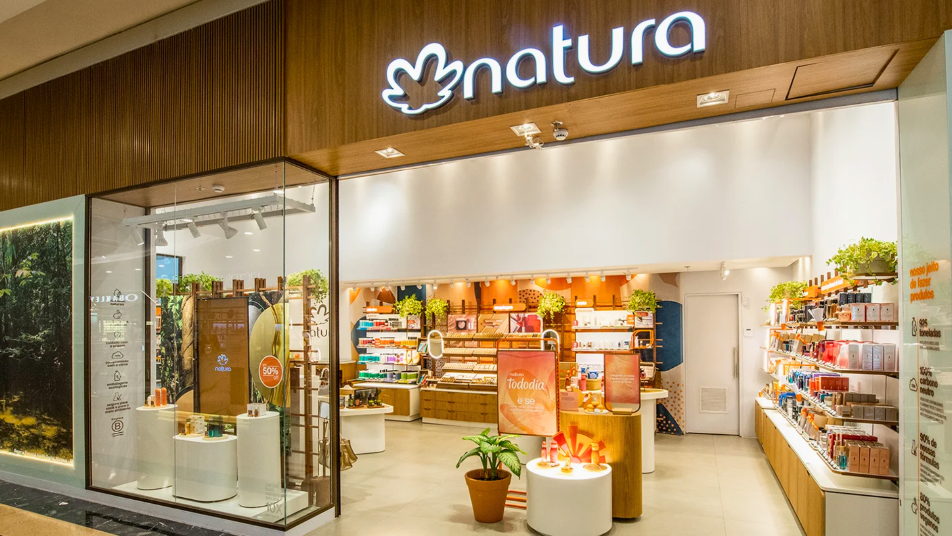 Natura (NTCO3) reduz prejuízo no 4TRI24, mas encerra 2024 com perdas de R$ 8,9 bi