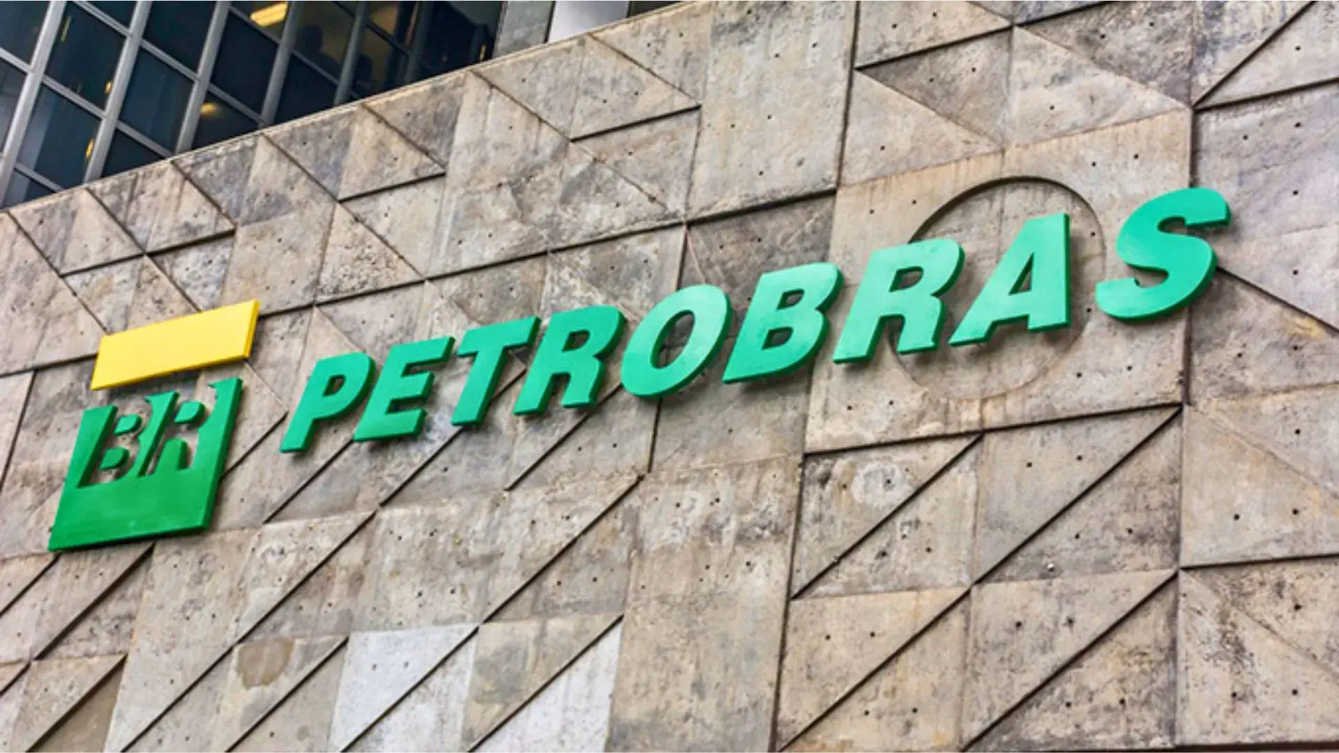 Petrobras (PETR4) aprova emissão de R$ 3 bilhões em debêntures