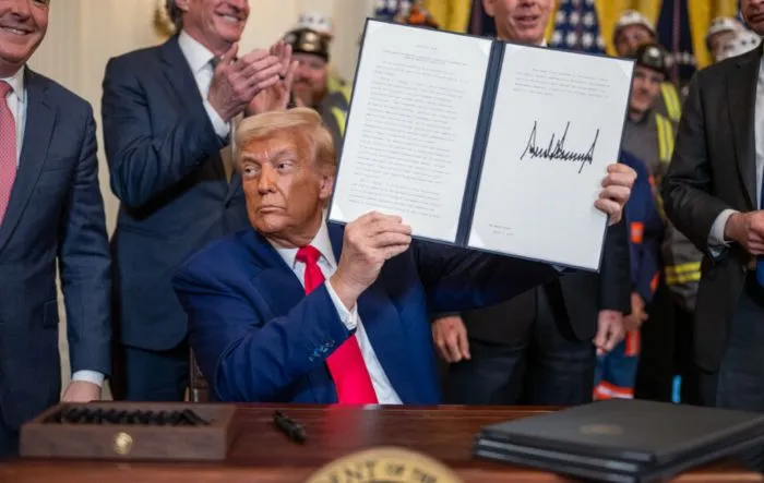 Trump rompe negociações comerciais com o Canadá