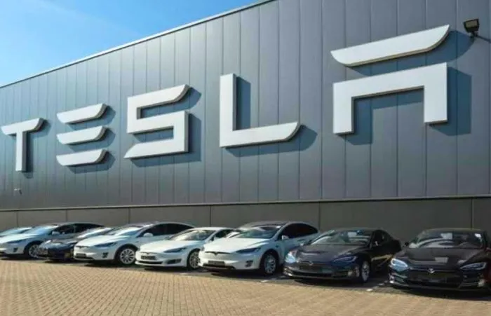 Tesla tem lucro líquido abaixo do esperado no 1TRI25