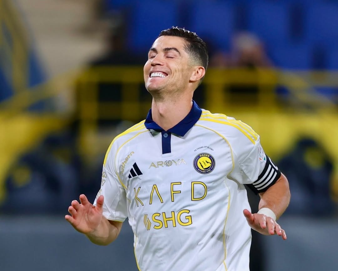 Cristiano Ronaldo é o atleta mais bem pago do mundo pelo 3º ano seguido