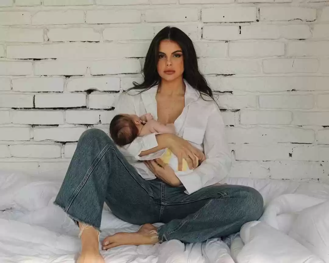 Neymar compra mansão de R$ 5,5 mi para Amanda Kimberlly e filha