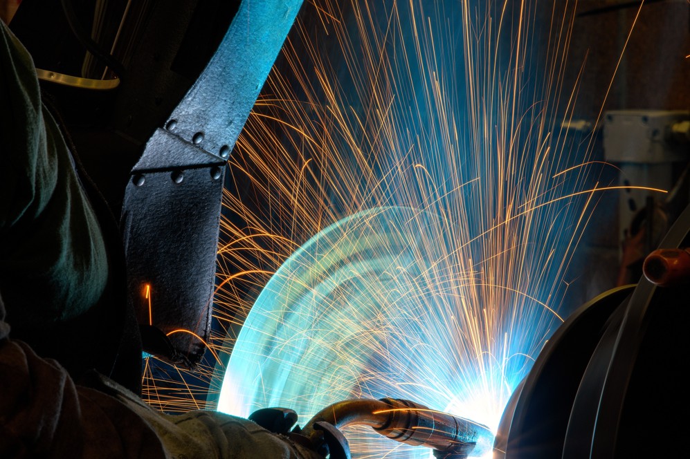 Produção industrial no Brasil tem melhor resultado em quase 1 ano