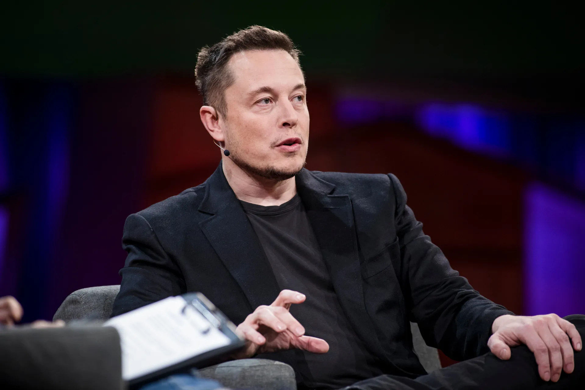 Musk se arrepende de postagens sobre Trump