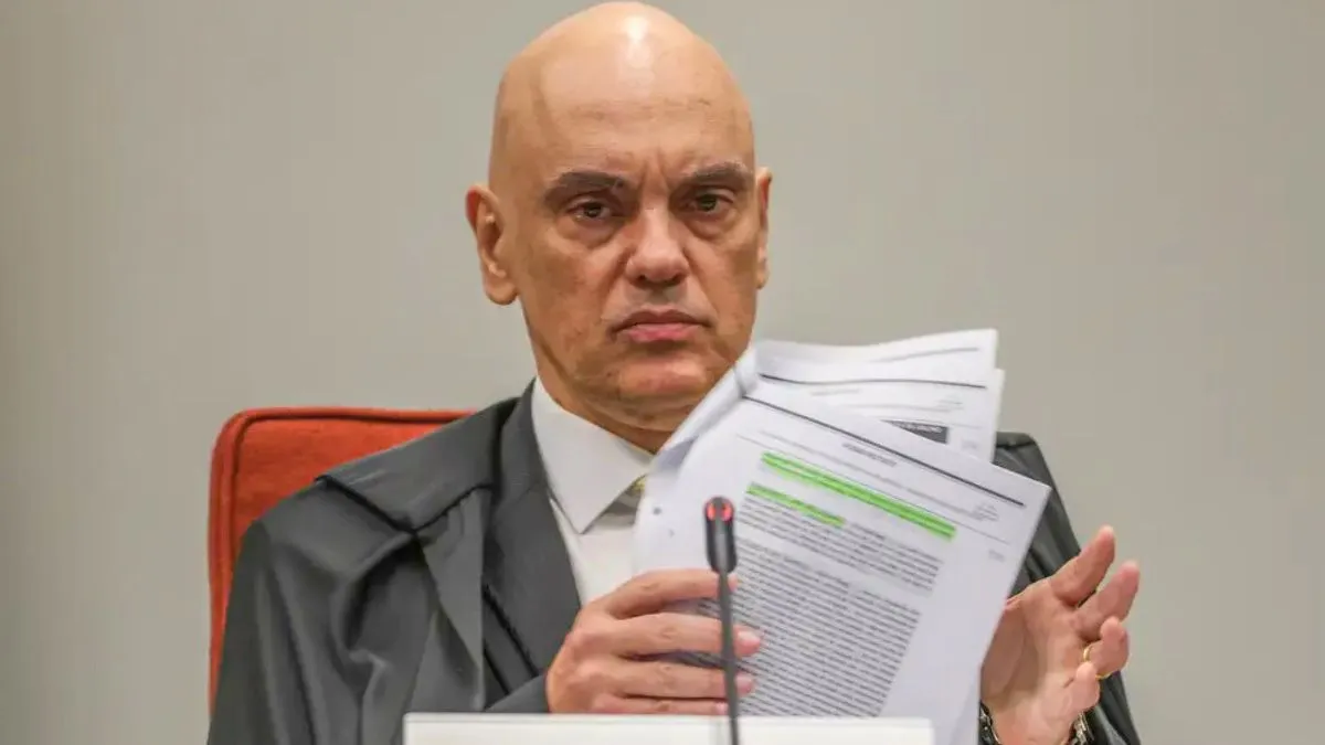Moraes suspende decretos sobre IOF e convoca audiência de conciliação entre Poderes