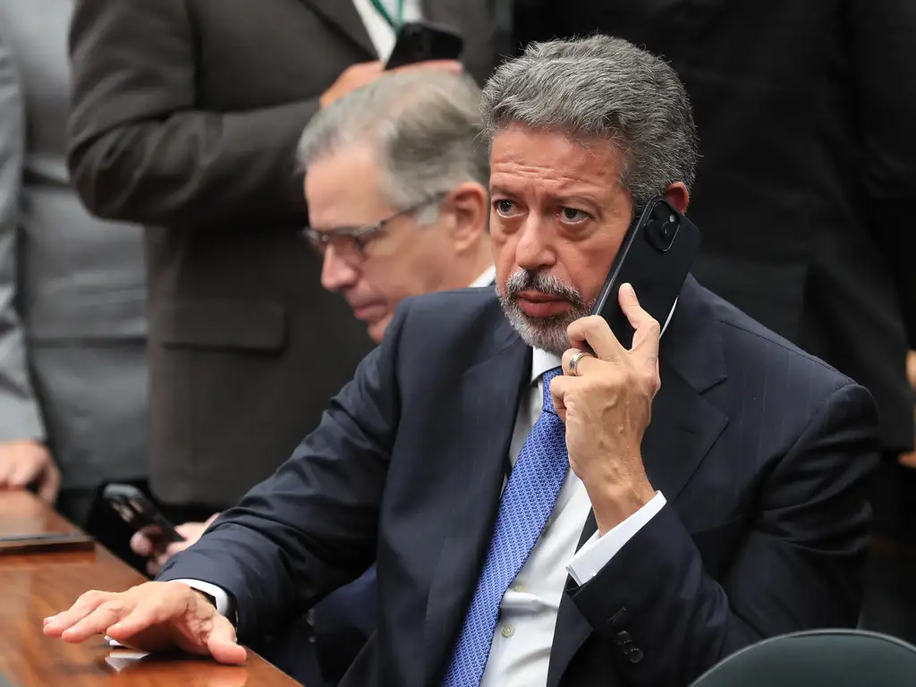 Imposto de Renda: Lira mantém alíquota mínima de 10% e amplia isenção