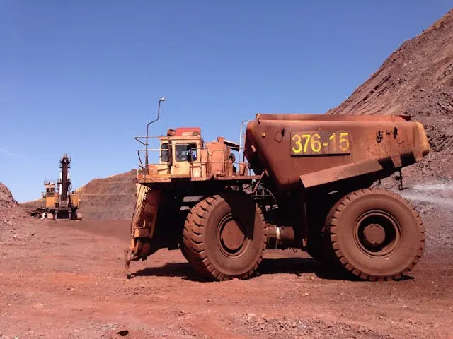 Vale (VALE3) tem aumento na produção de minério de ferro no 2TRI25