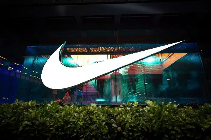 Nike tem lucro líquido de US$ 727 milhões no primeiro trimestre fiscal