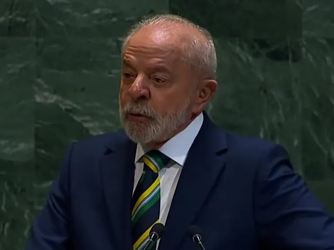 Lula abre Assembleia Geral da ONU, falando de democracia e soberania