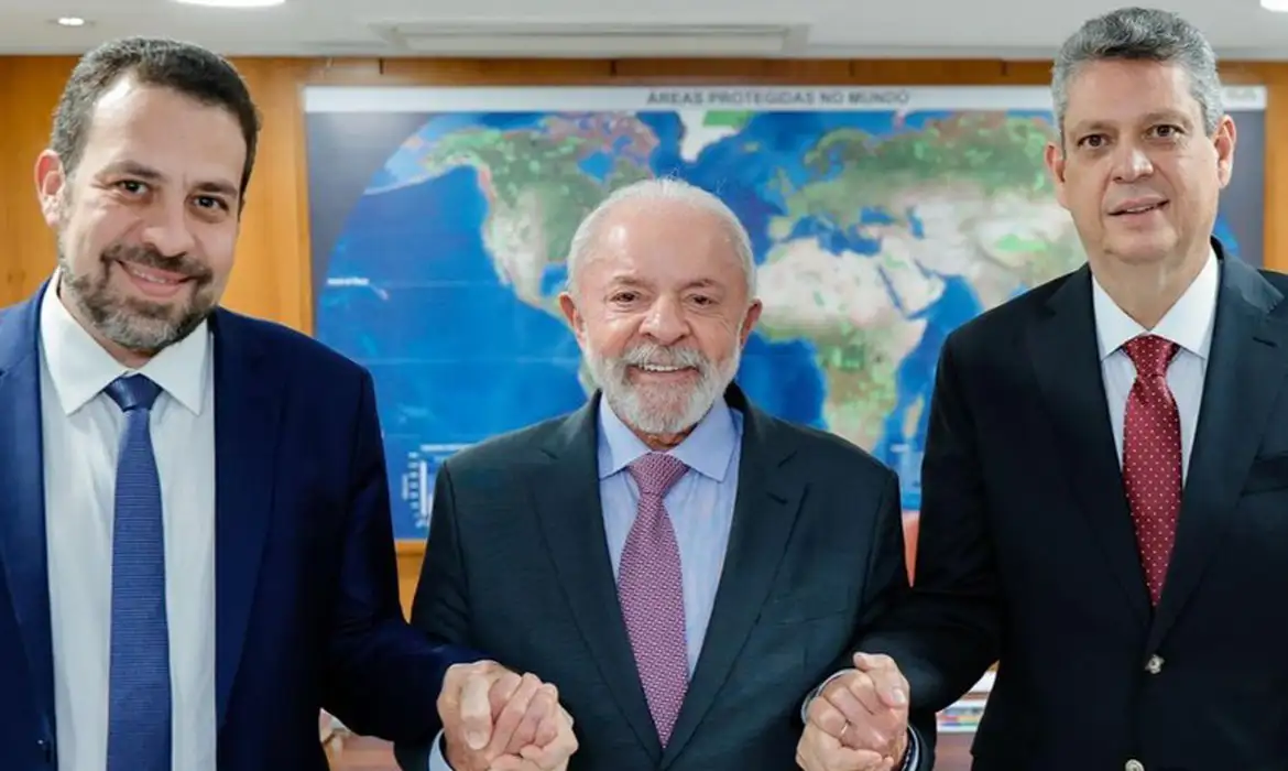 Lula nomeia Guilherme Boulos em troca ministerial