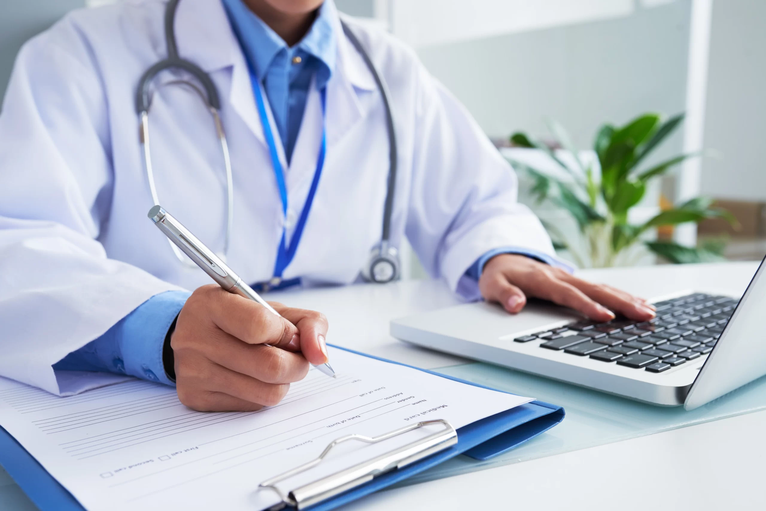 Planejamento financeiro para médicos: aprenda como fazer em live com João Cabral