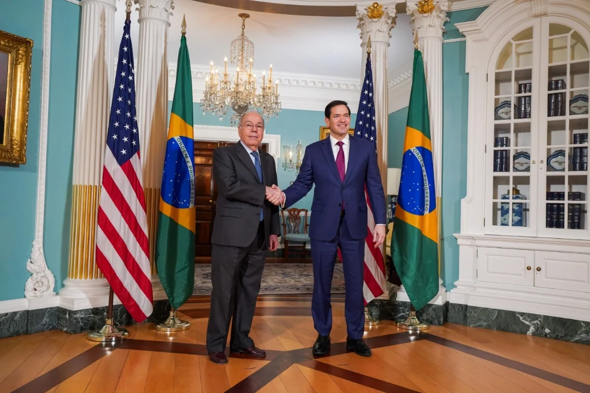 Tarifaço: Rubio fala em “reciprocidade”, mas Vieira sai sem definições de reunião