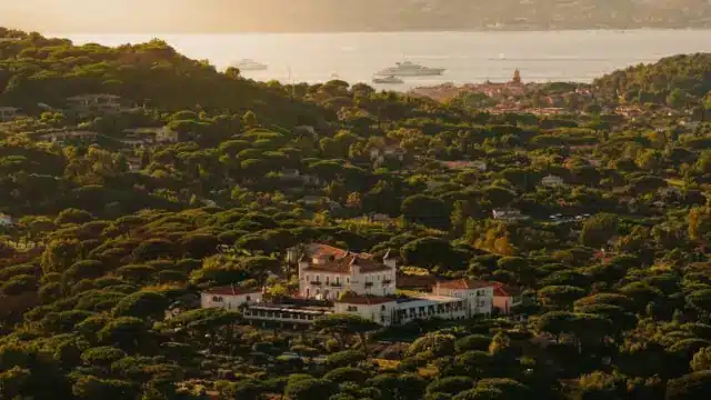 Hotel de luxo em Saint-Tropez: conheça o palácio francês de The White Lotus