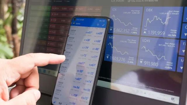 Ibovespa não tem sinais de correção; Dólar está em ponto crítico