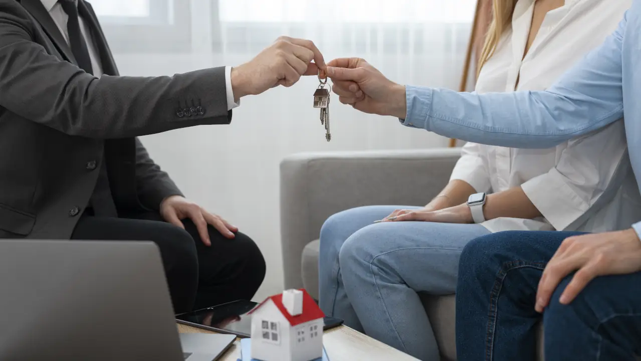 Preços dos aluguéis residenciais registram maior alta mensal em um ano, aponta FipeZAP