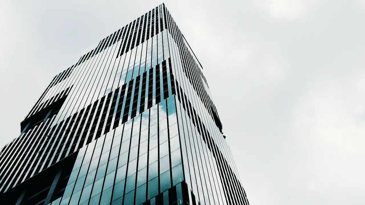PVBI11 negocia com desconto de 31% e aposta em redução da vacância