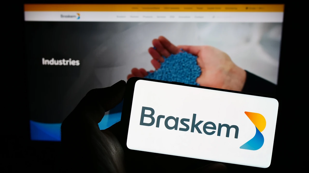 Em meio às dificuldades, ações da Braskem disparam; entenda