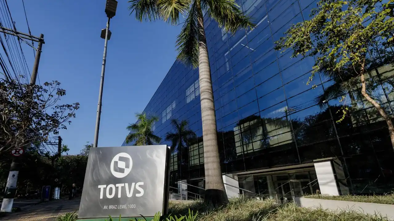 TOTVS aprova emissão de R$ 1,5 bilhão em debêntures para alongar dívida