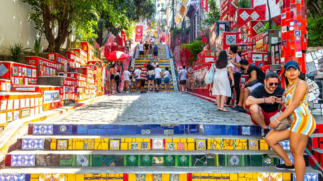 Brasil em alta: país é o 4º destino que mais cresceu no turismo internacional
