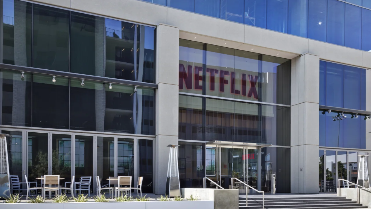 Netflix (NFLX; NFLX34) lucra US$ 3,66 bilhões no 3T26, alta de 43,9%